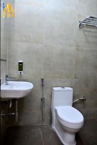 Hotel Noble Nook, 100 Ft Road, Indiranagar