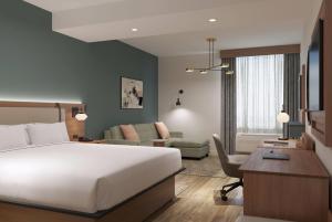 La Quinta Inn & Suites by Wyndham Tracy