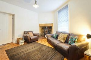 Host & Stay - The Reading Room