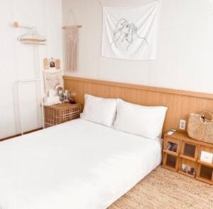 제주 웅장한 산방산뷰 사계2248 달무리동 감성숙소