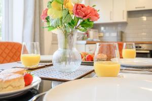 Quiet House, PRKG-3 Cars, Contractors & Families, York Centre 10mins