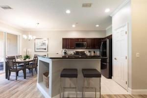 W448 - Cozy Townhouse With Themed Bedroom at Reunion