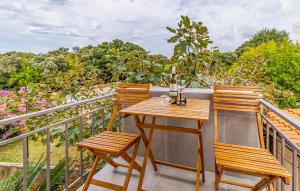 1 Bedroom Gorgeous Apartment In Banjole 