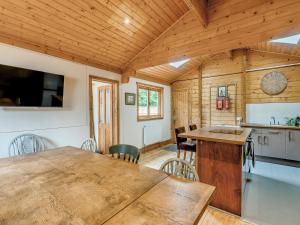 Mayfield Lodge - Uk39917