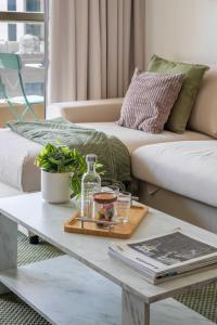 Frank Porter - Al Dana Tower, JVC