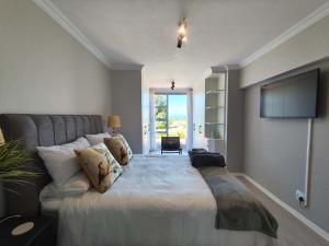 Salty Goose - 2BD APT Sea & Lagoon Views