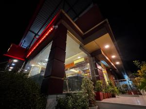 Hotel Himgiri Residency