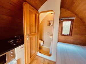 MegaPod 2 at Lee Wick Farm Cottages & Glamping