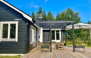 Nice Home In Linderöd With Wifi