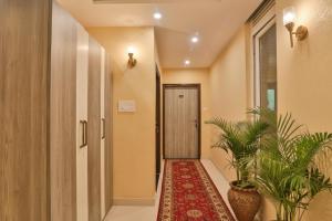 FabHotel LS Grand - Banaras Railway Station