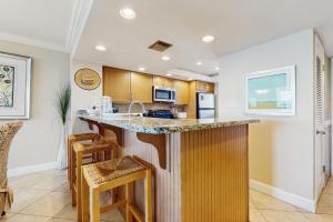 Edgewater Beach Resort 602 Destin (Condo)