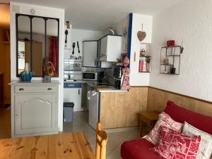 STUDIO SUR PISTES direct face rassemblement écoles de skis classé 3 Etoiles 4 Couchages COSY