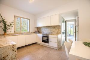 Unique villa nestled between mountains