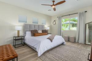 Modern Arcadia Estate with Heated Pool & Bikes