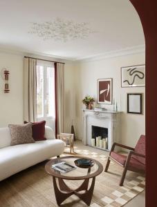 Champs Elysees Luxury Flat
