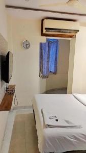 Hotel Suites In Near Dhirubhai Ambani Kokilaben Hospital Andheri West Mumbai