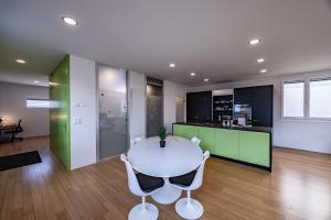 Stockhorn Loft - central, free parking, private