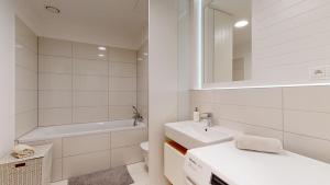 Premium Apartment by Danube, FREE Parking