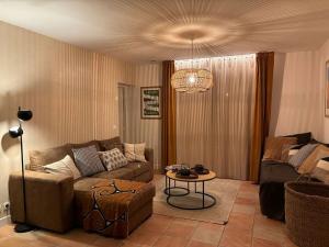 Cocon 4 pers renovated 10 min from the beach.