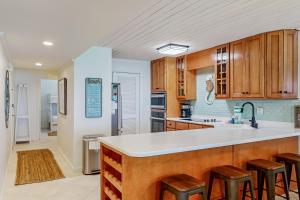 Pinnacle Port C2-404