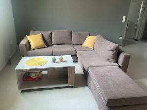 New Modern 2 Bd Flat Just Steps to Rethymno Beach