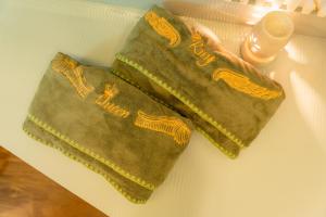 The French Studio - Couple Friendly - Corporates - Families