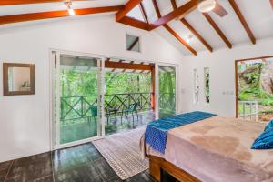 Pools Bungalow at Toucan