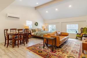 Peaceful Mountain Retreat - 15 Minutes to Downtown Chattanooga