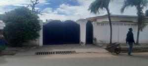 2 bedroom Self Compound Osu Private Home