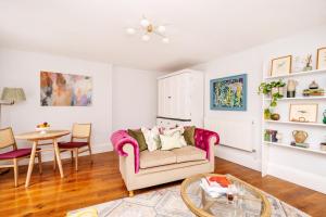 Berkeley Suites, Suite 1