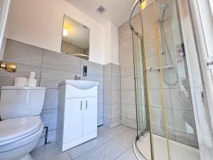 OX London Heathrow stay - 1 BUS to HEATHROW