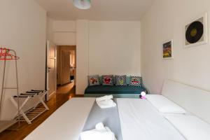 Cappuccino Pop, Apartment Metro A