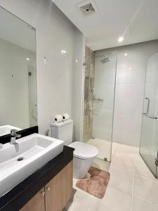 The Lago Nai Harn 2 BR-Walk to beach byHOMES