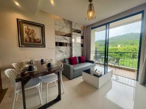The Lago Nai Harn 2 BR-Walk to beach byHOMES