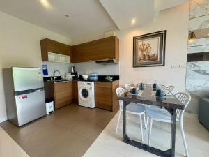 The Lago Nai Harn 2 BR-Walk to beach byHOMES