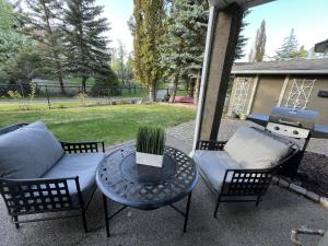 Calgary Lake House B&B