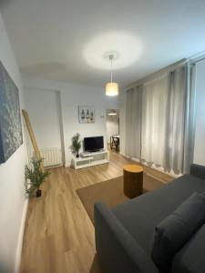 CH Six Rooms Relatores