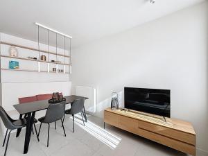 -Hannah- stijlvol,nieuw vakantieverblijf De Panne