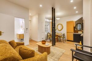 BEAUFITUL APMT - AC -2BR-6P- NOTRE DAME