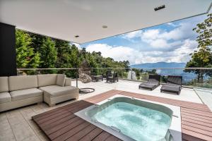 Mansión en las palmas Pool ,Jacuzzi,View