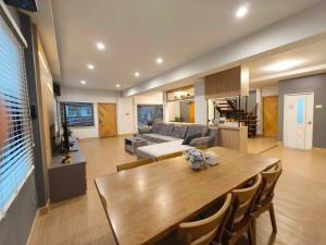 Sawadee Guesthouse Suvarnabhumi - 4hvězdičkové hotely ve městě Lat Krabang