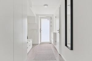 Modern Townhouse With Private Outdoor Area - 2BR 4 Beds