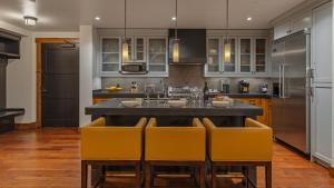 One Steamboat Place #613 Guadalupe Mountain