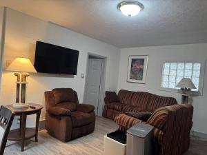 Downtown, 3-bedroom, 3-bathroom