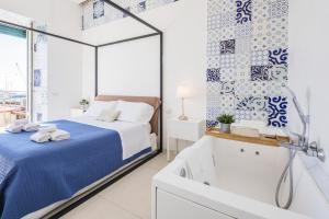 Relais Luxury Retreat - Seafront Apartments