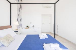 Relais Luxury Retreat - Seafront Apartments