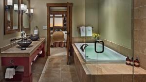 One Steamboat Place #511 Wolf Mountain 2 Bedroom