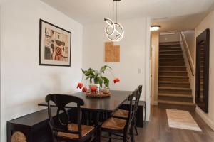 Heber base camp sleeps 7 fire pit pets ok AC