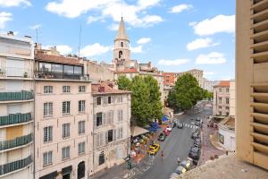 2 Balconies & 2 Bedrooms, Between Panier & Vieux-Port