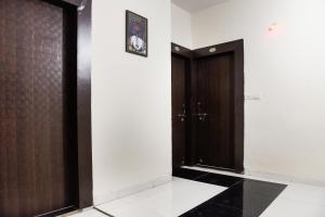 Hotel O Radhika Palace